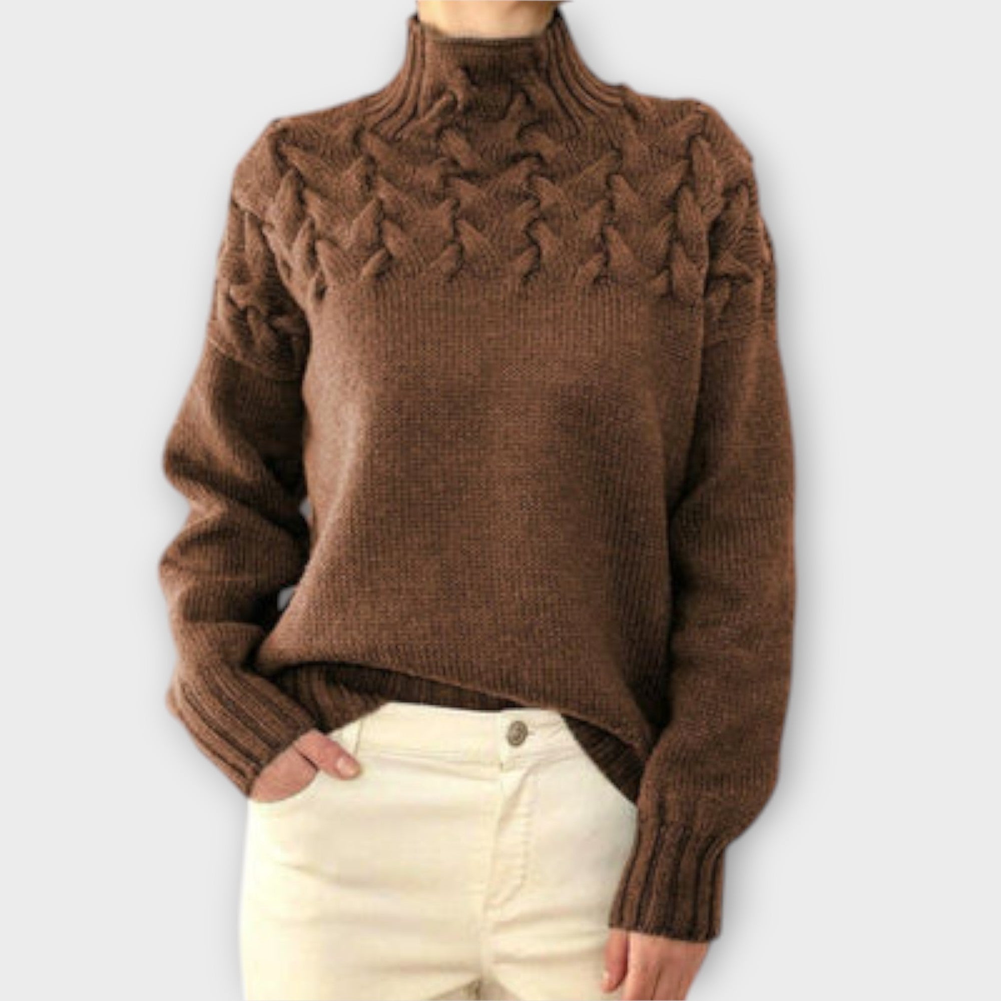 Eva – Damski sweter z warkoczowym splotem