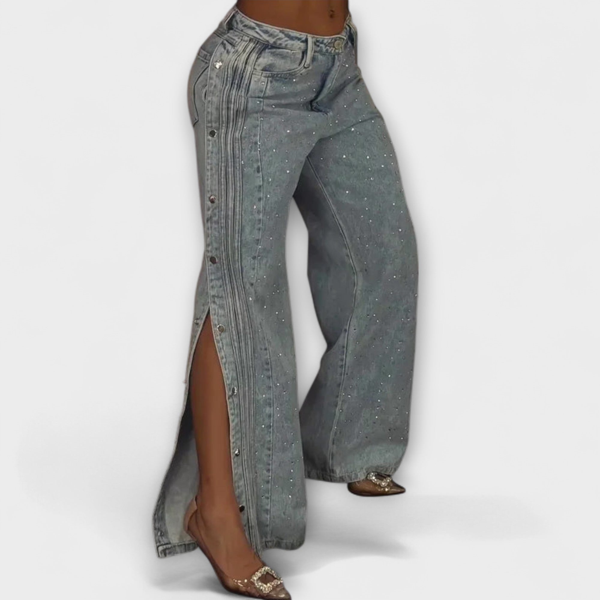 Yara – Hochtaillierte Jeans Mit Strass Und Seitlichen Knopfdetails