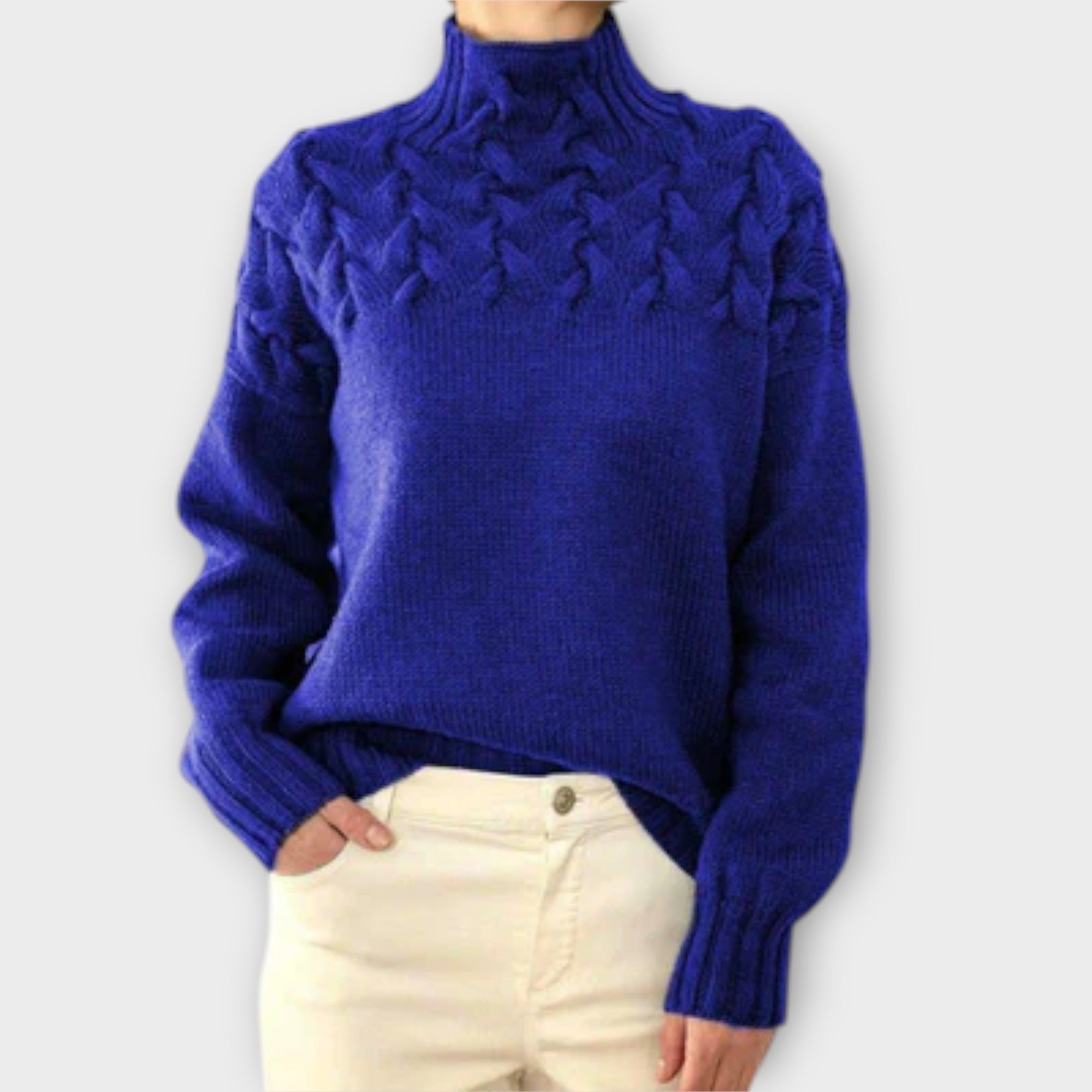 Eva – Damski sweter z warkoczowym splotem