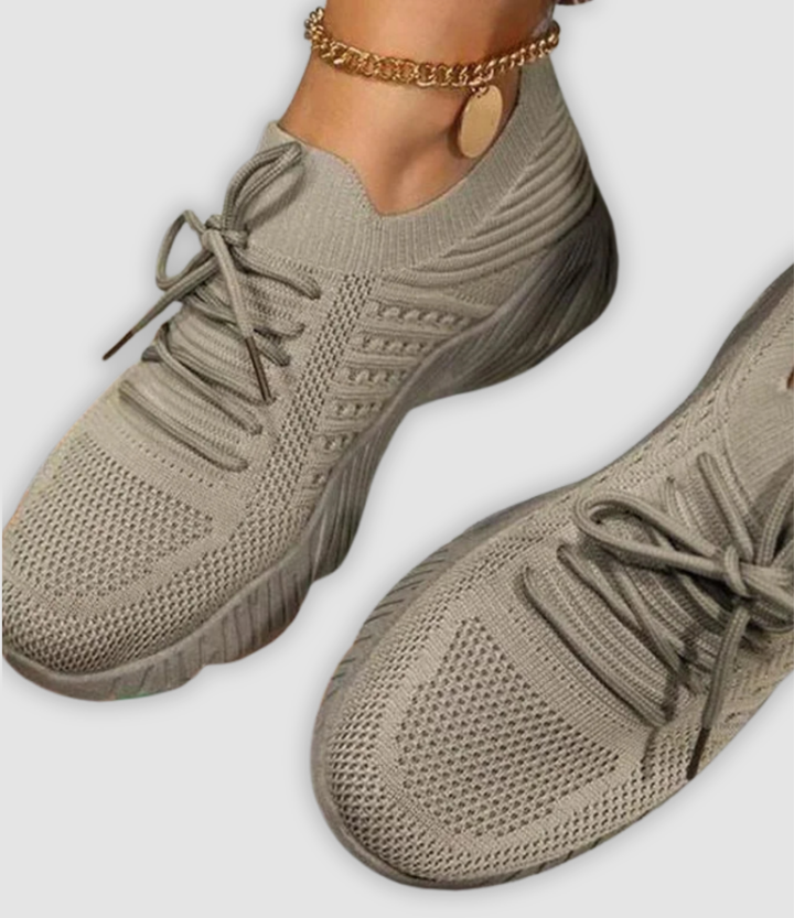 Antonia - Schnürungsturnschuhe