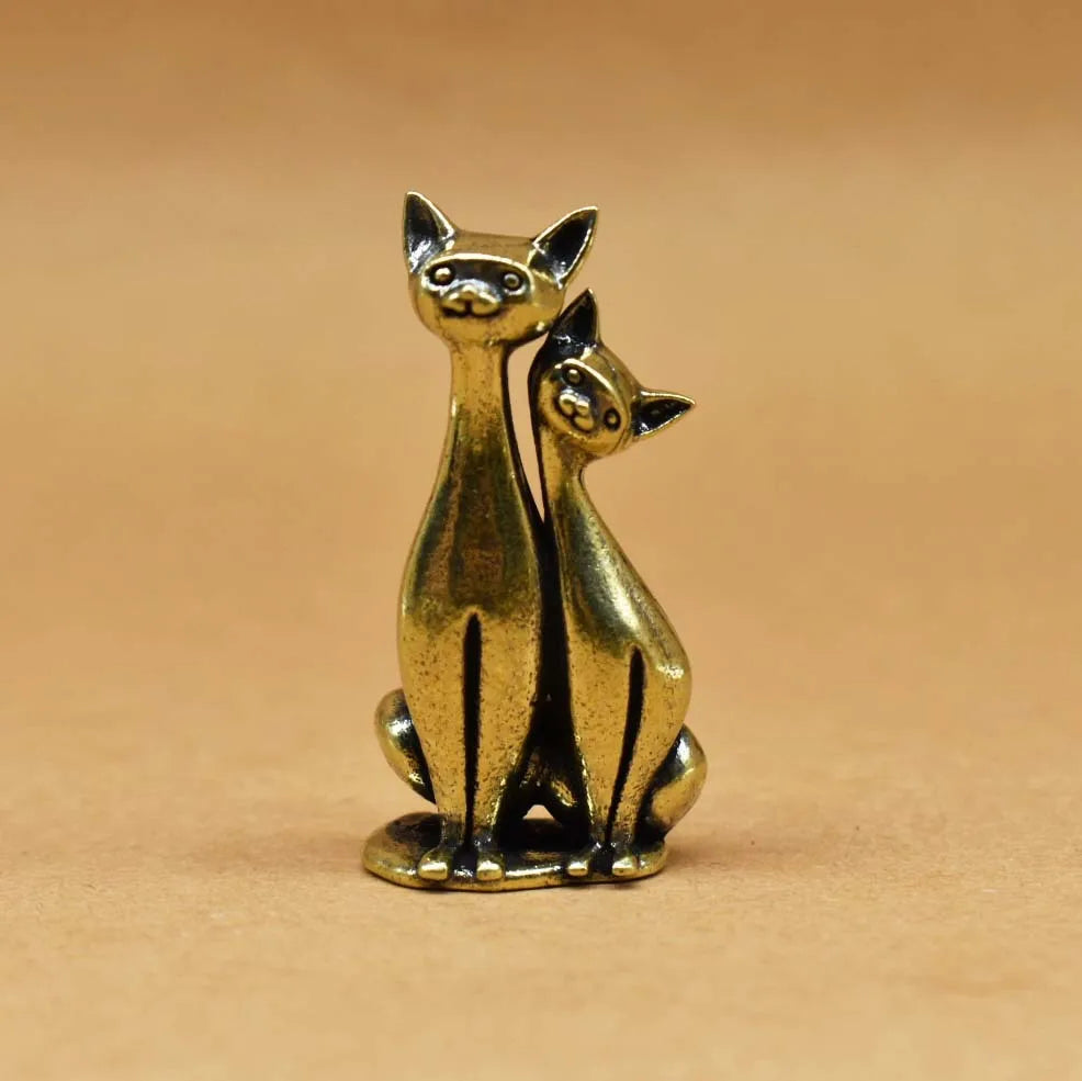 Paar Kat Ornament Vintage Messing Sculptuur Kunststuk Met elkaar verweven Liefdevolle Katten Kunstwerk voor Thuiskantoor Kat Standbeeld Woondecoratie
