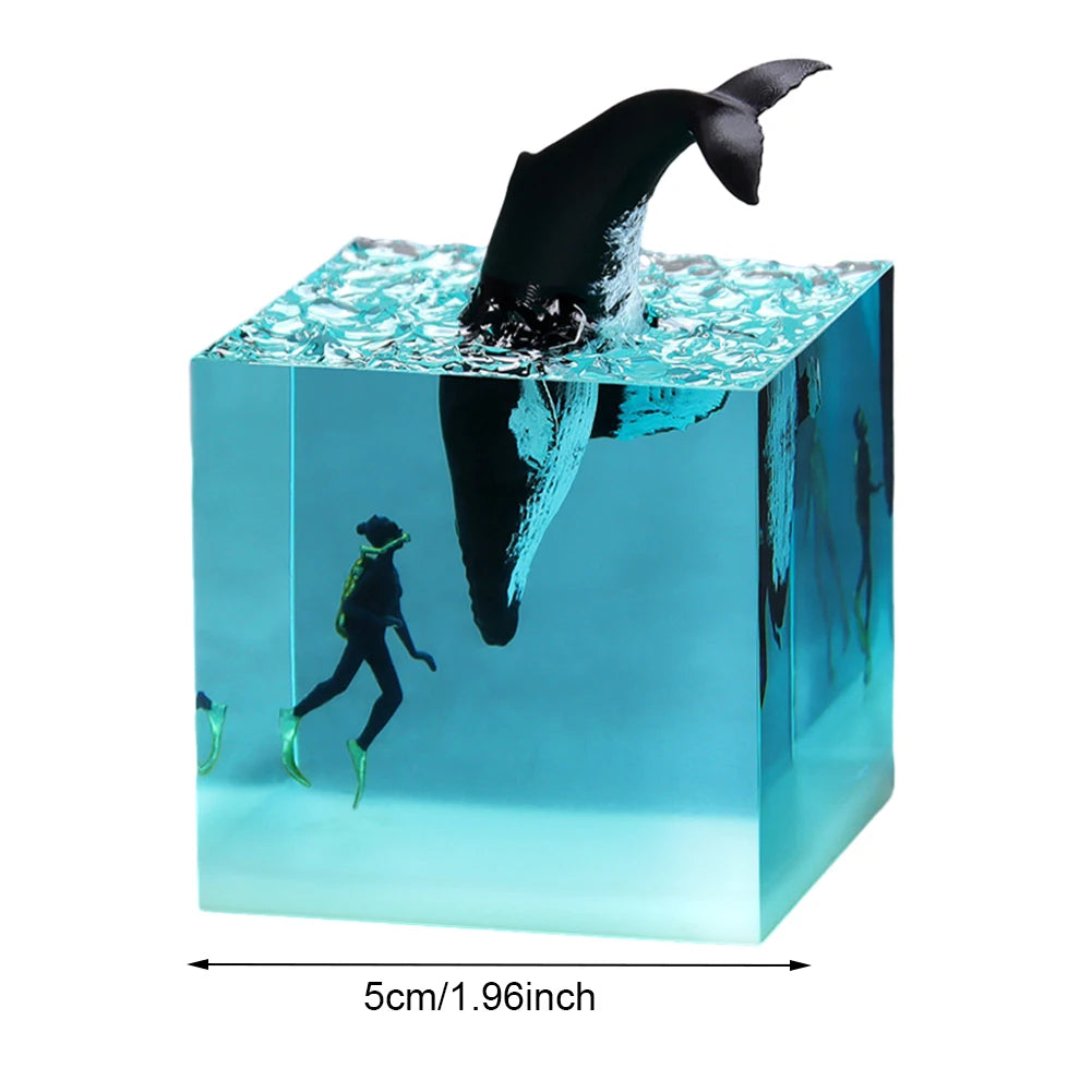 Ocean Shark Diver Decoration Gift Whale Epoxy Resin Desktop Lamp Luminous Toy LED Night Light Home for Desktop Bookshelf