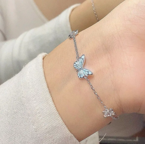 Necklace and Bracelet Set with Blue Luminous Butterfly