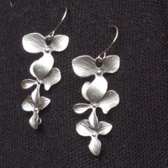 Silver Petal Necklace and Earrings