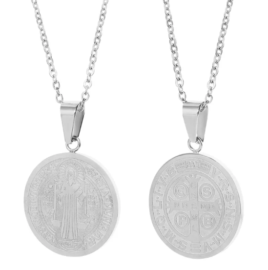 Necklace with Round O-Shaped Pendant