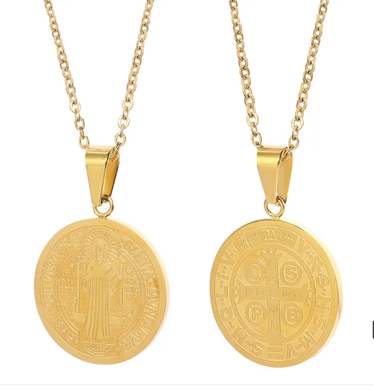 Necklace with Round O-Shaped Pendant