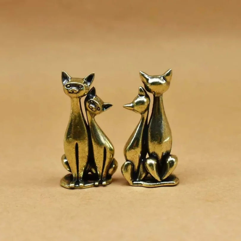 Paar Kat Ornament Vintage Messing Sculptuur Kunststuk Met elkaar verweven Liefdevolle Katten Kunstwerk voor Thuiskantoor Kat Standbeeld Woondecoratie