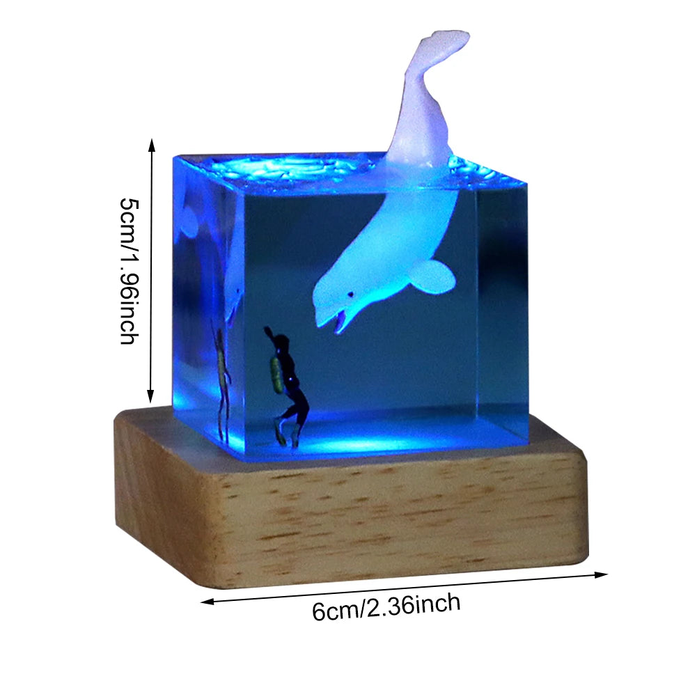 Ocean Shark Diver Decoration Gift Whale Epoxy Resin Desktop Lamp Luminous Toy LED Night Light Home for Desktop Bookshelf