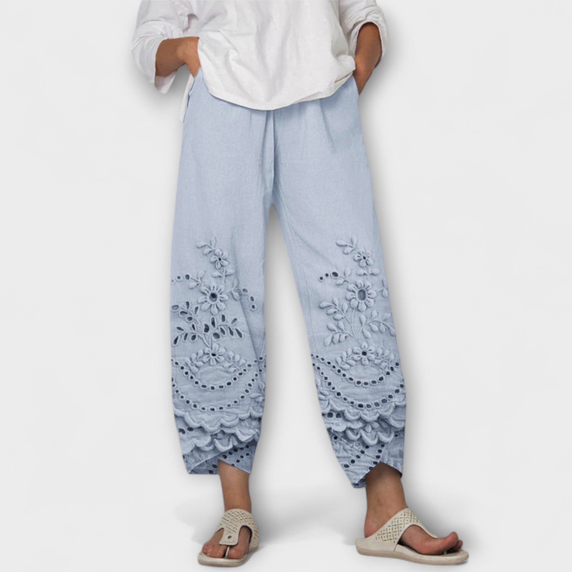 Livia – Weit Geschnittene Hose Mit Print Und Spitzendetail