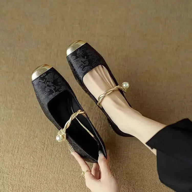 Weronika – Klasyczne buty na obcasie z eleganckim wyglądem