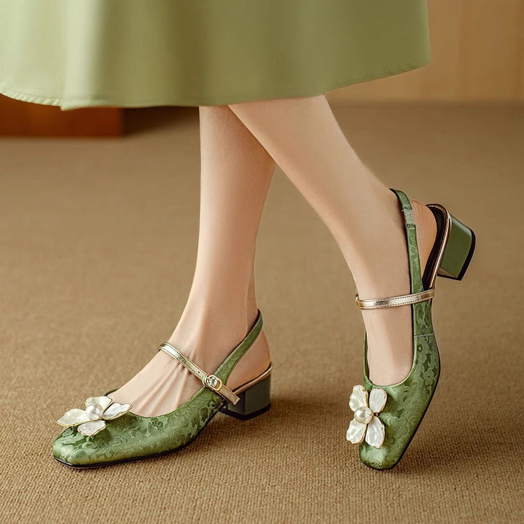Matylda – Eleganckie damskie buty z kwiatowym detalem