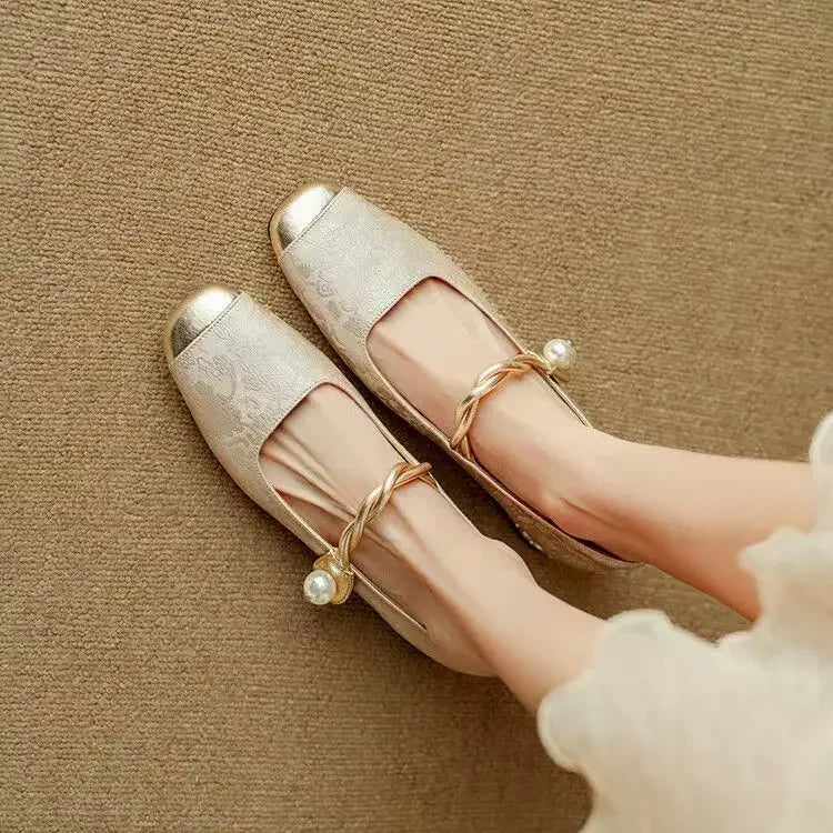 Weronika – Klasyczne buty na obcasie z eleganckim wyglądem