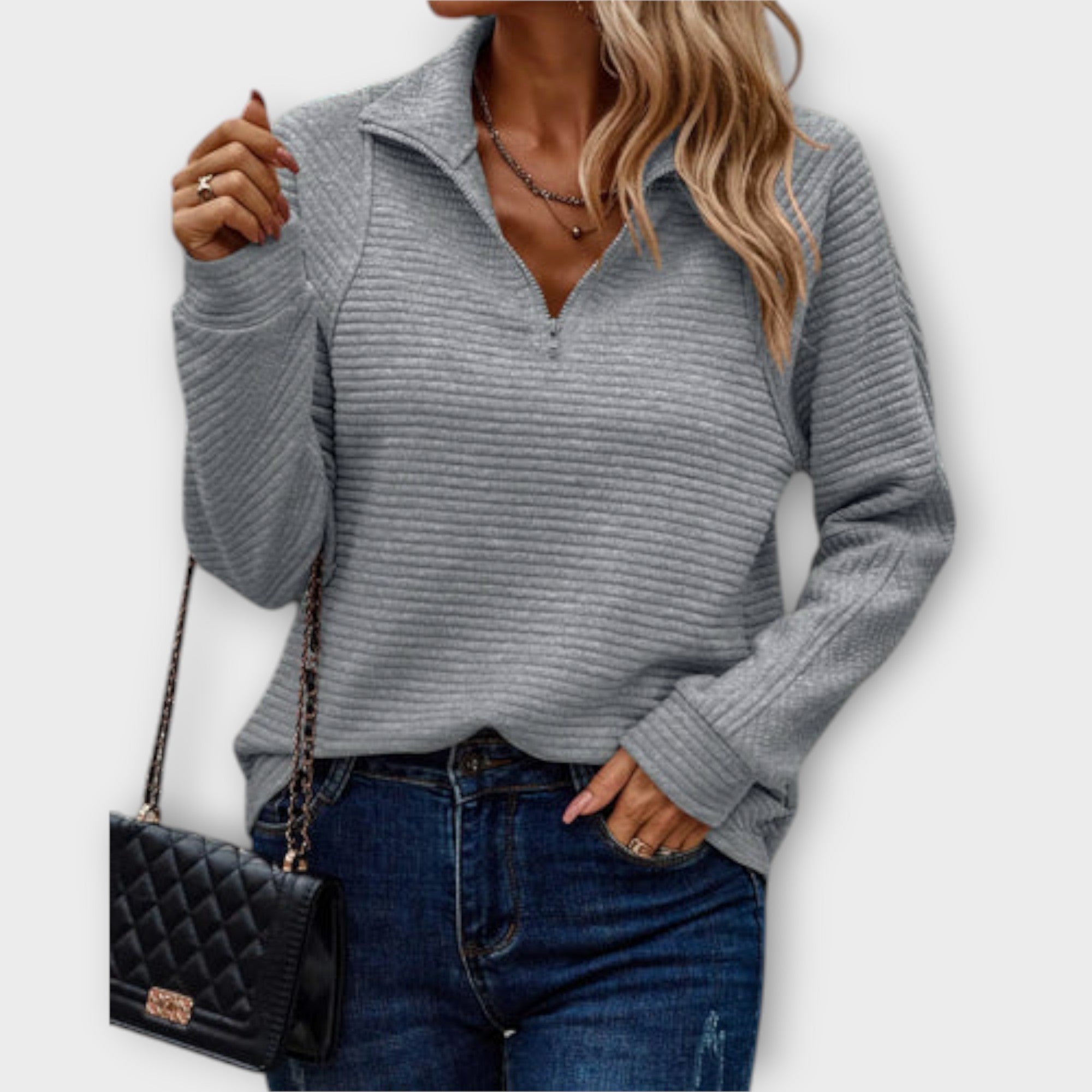 Vilja – Stylowy sweter z półzamkiem
