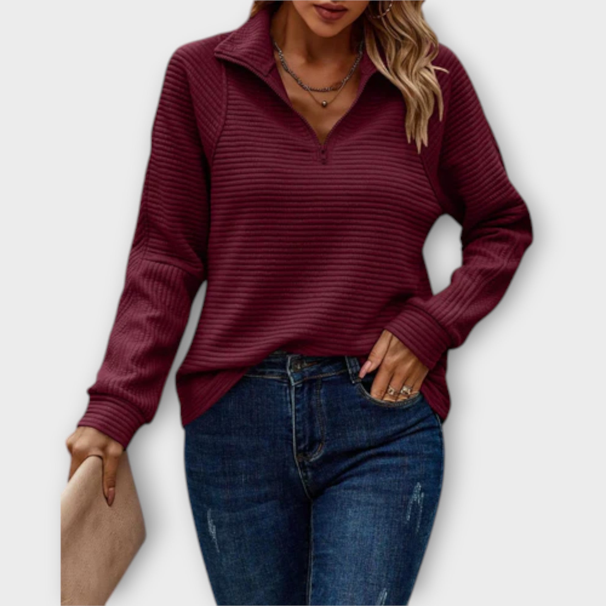 Vilja – Stylowy sweter z półzamkiem