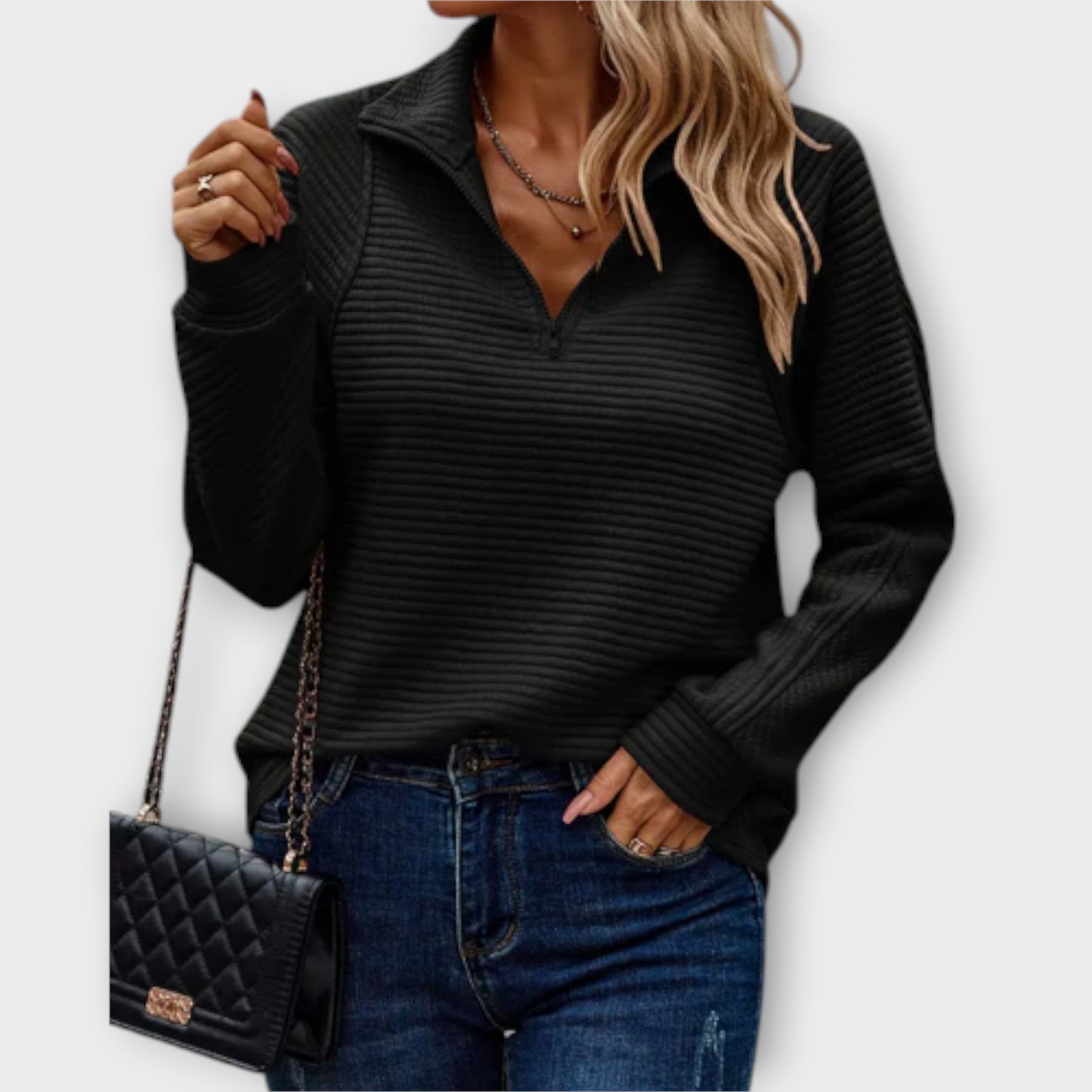 Vilja – Stylowy sweter z półzamkiem