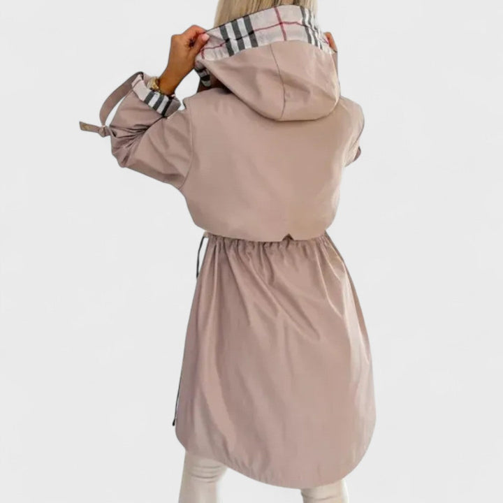 Veronica - Wodoodporny i wiatroszczelny płaszcz z zamkiem